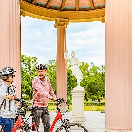 Finnhuette Eden * Canow